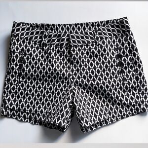 Stylus Black White Geometric Lattice Print Shorts with Pockets, Unlined- sz 2